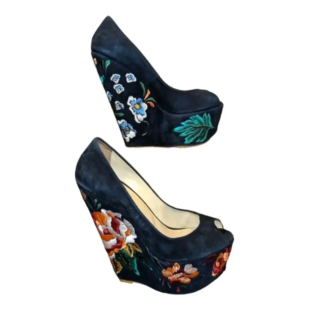 Pier Lucci Embroidered Asian Inspired Peep Toe Platform EUC